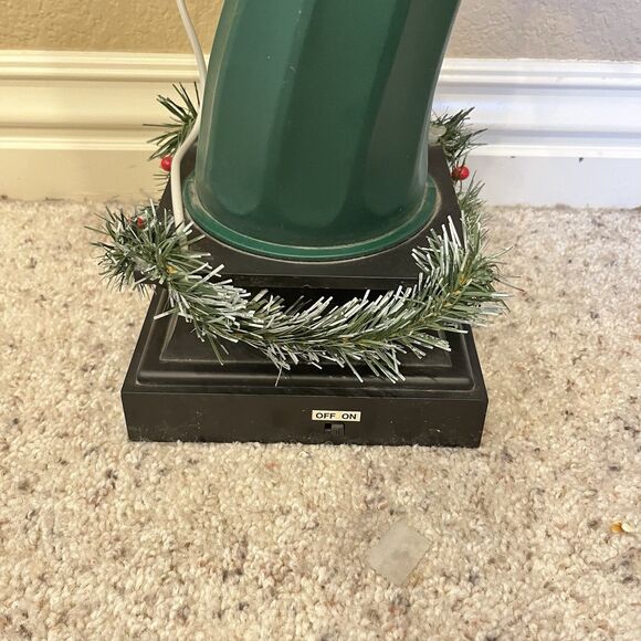 Telco Frank E Post Singing Animated Christmas Lamp Post Tested Works Vtg READ - Picture 9 of 11